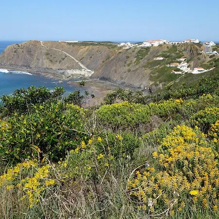 Willa Arrifana House: Sea Bird Praia da Arrifana